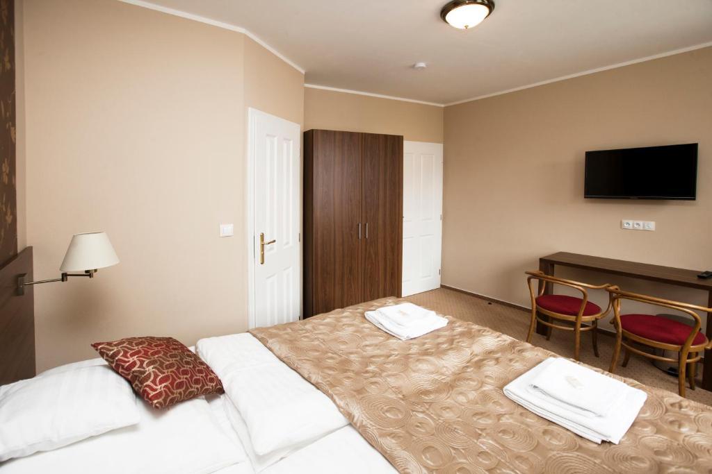 Old House Bed & Breakfast Hradec nad Moravici Rom bilde