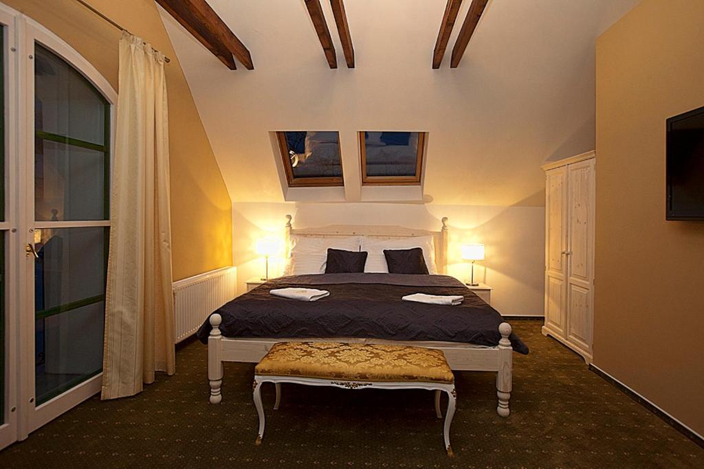 Old House Bed & Breakfast Hradec nad Moravici Rom bilde